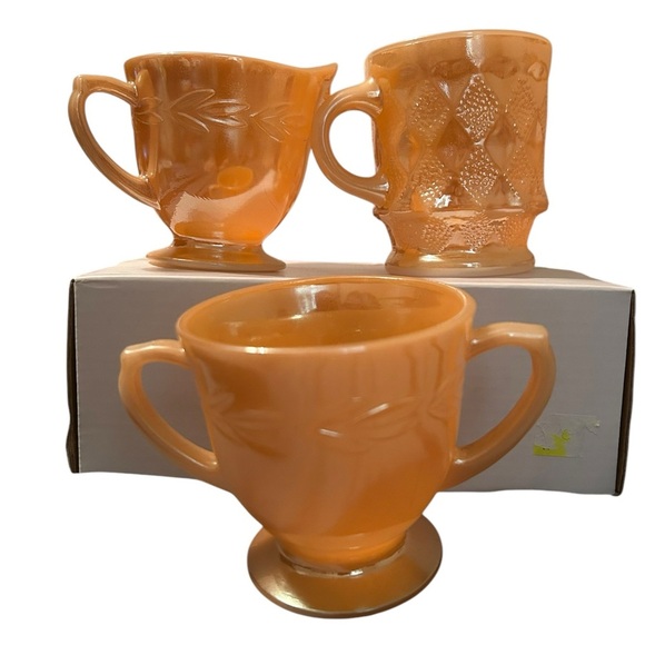 Vintage‎ Fire King Oven Ware Laurel Peach Lustre Creamer, Sugar Bowl And Cup - Picture 1 of 3